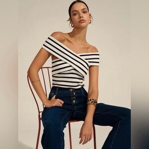 Commense Black and White Off-Shoulder Crop Top